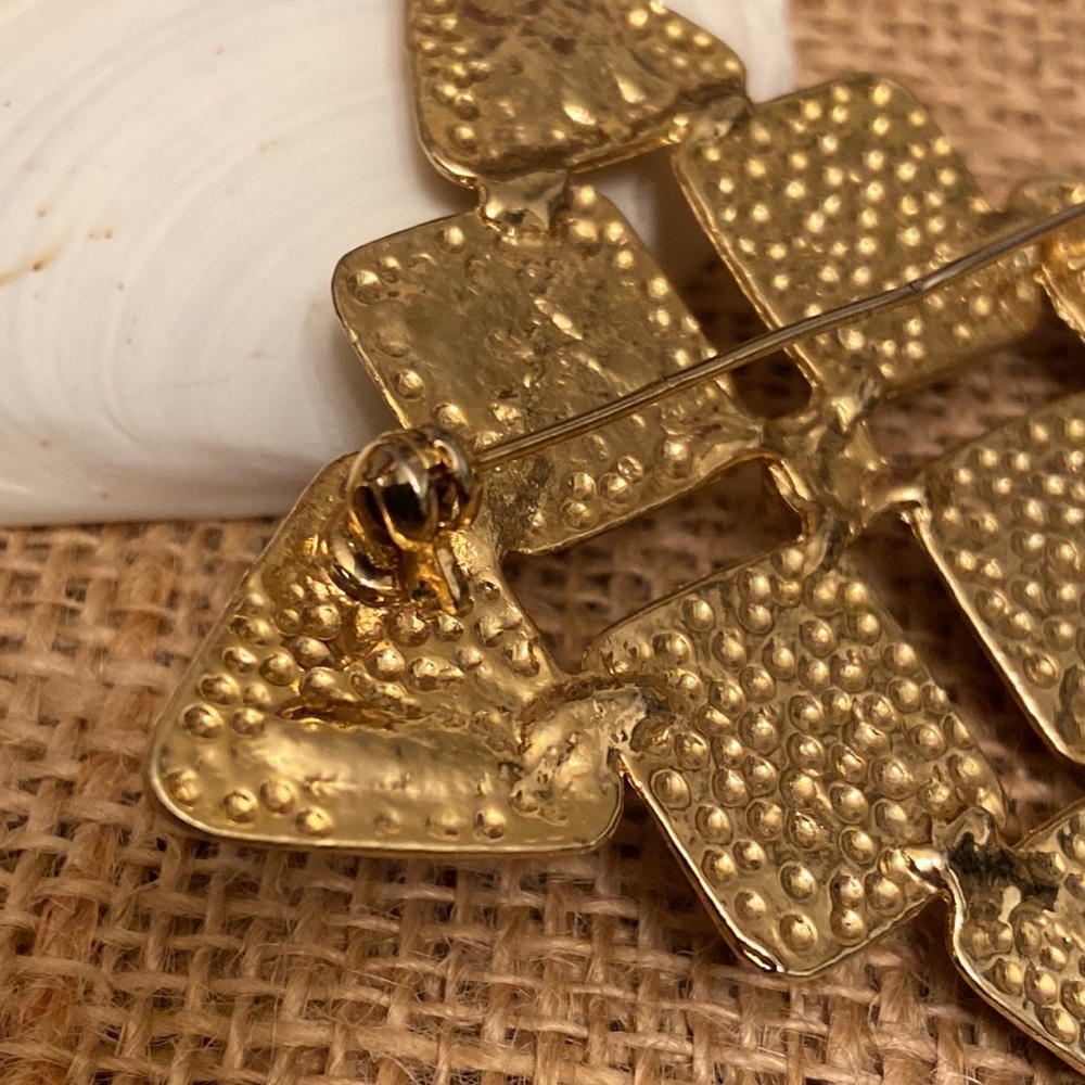 Ornate Maltese Cross in Black & Silver Rhinestones Brooch. - Picture 6 of 6